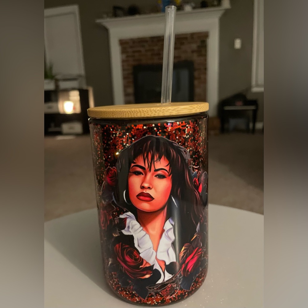 Selena custom cup